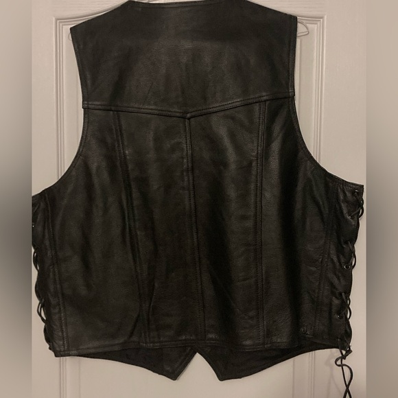 Biker Leather Vest - Picture 2 of 5